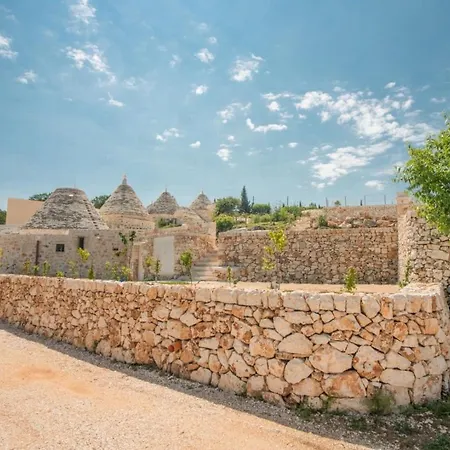 Helloapulia Trulli Flora *