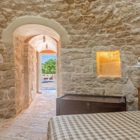 Helloapulia Trulli Flora فيلة *