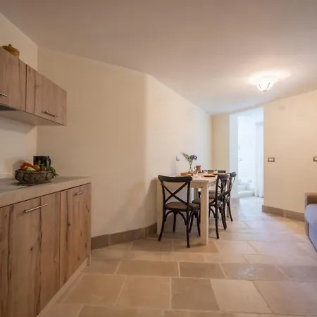 Helloapulia Trulli Flora فيلة