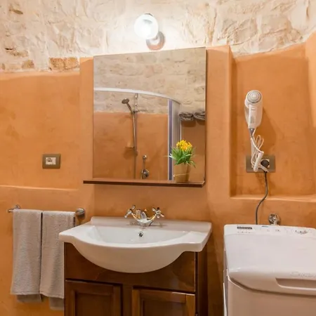 فيلة Helloapulia Trulli Flora