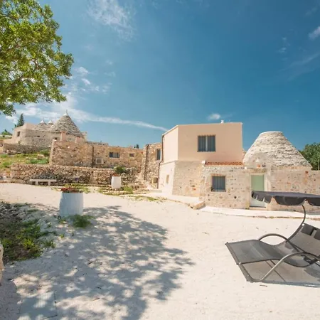 Helloapulia Trulli Flora فيلة