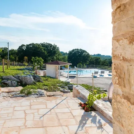 Helloapulia Trulli Flora